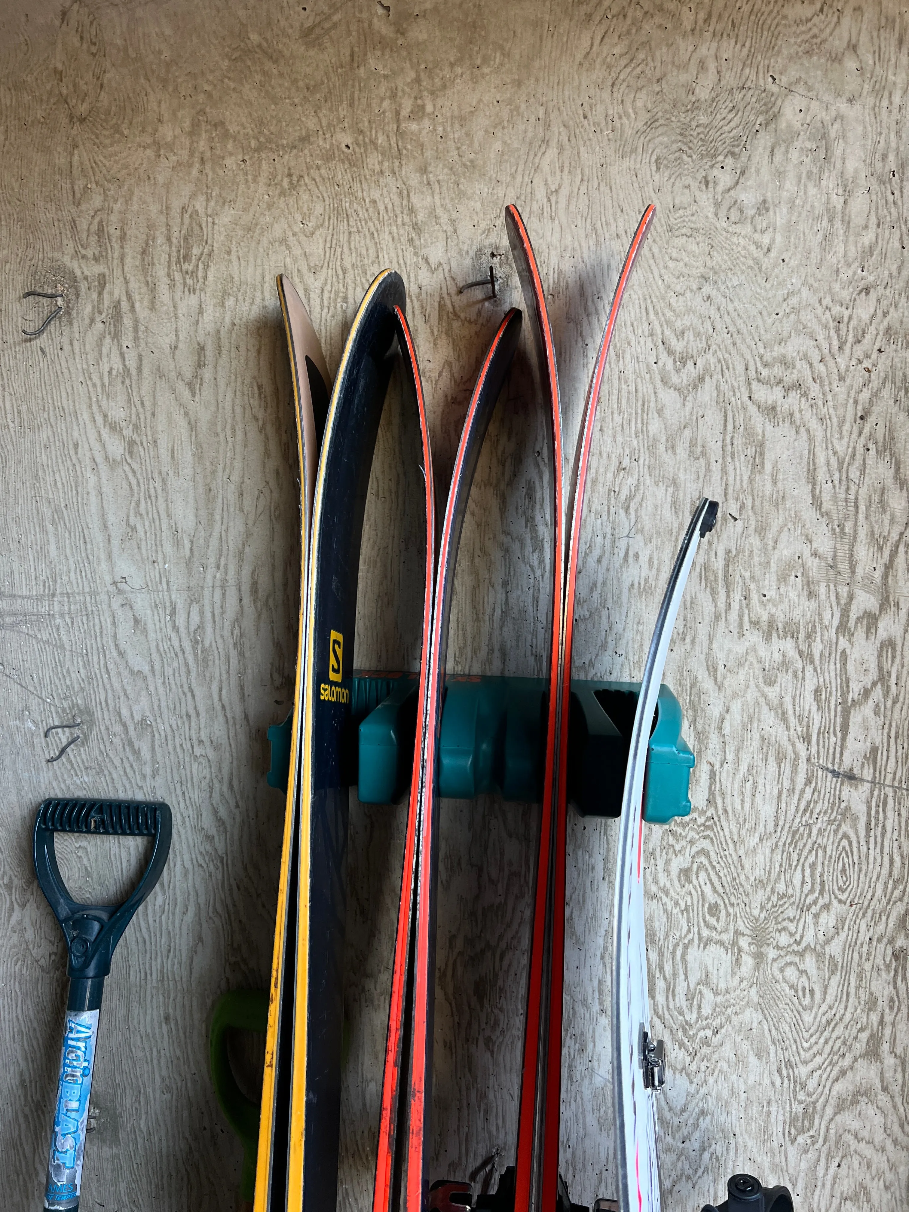 PAIR OF SKI BLOCKS Not Magnetic